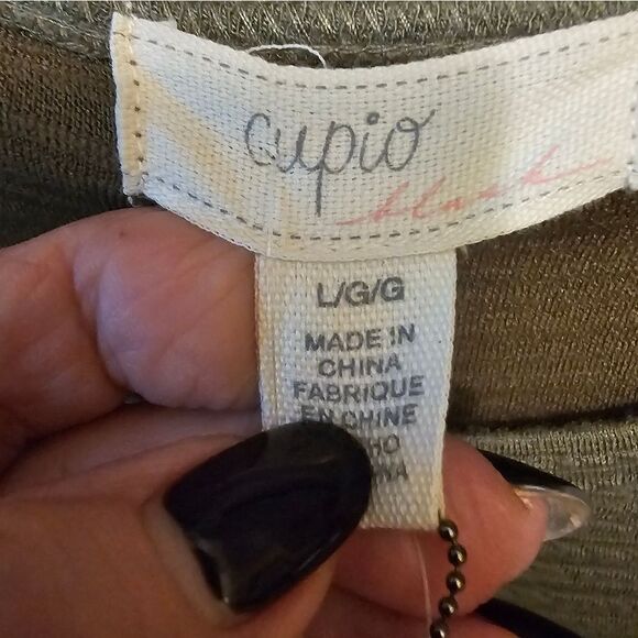 CUPIO OLIVE GREEN PUFFED SLEEVE TOP - Picture 3 of 6